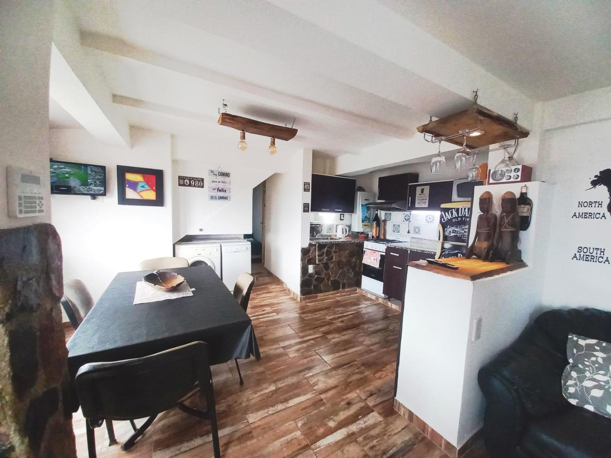 Magnifica, Luminoso Dpto A Pocas Cuadras Del Centro, Planta Baja Con Asador Apartamento *